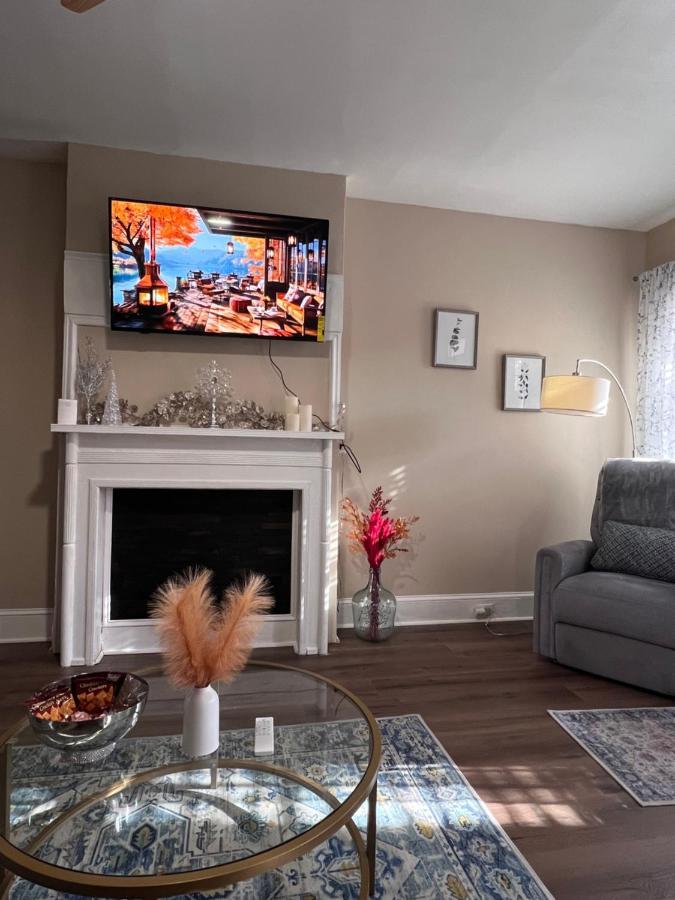 Cozy On The Hill Apartment Wilmington Bagian luar foto