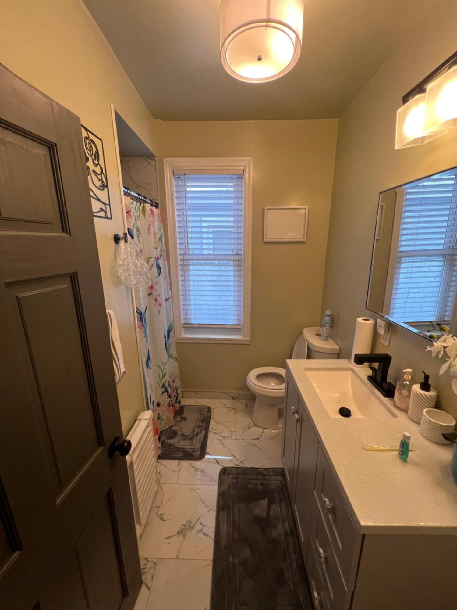 Cozy On The Hill Apartment Wilmington Bagian luar foto